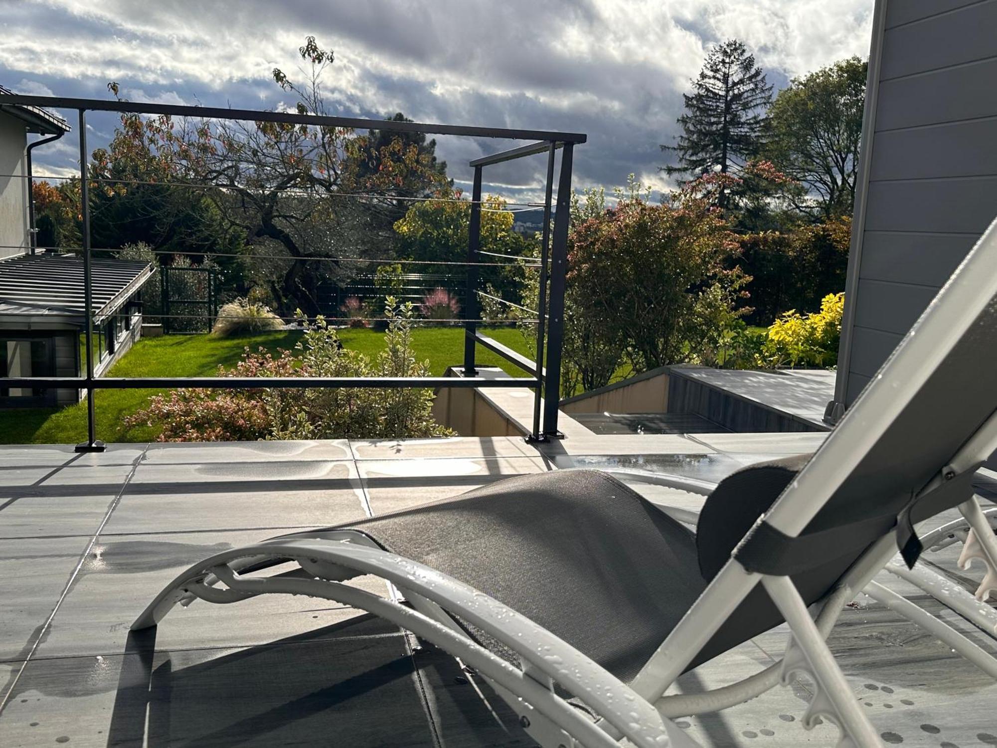 La Villa Perchee Calme, Sauna, Parking Prive サン・プリ エクステリア 写真