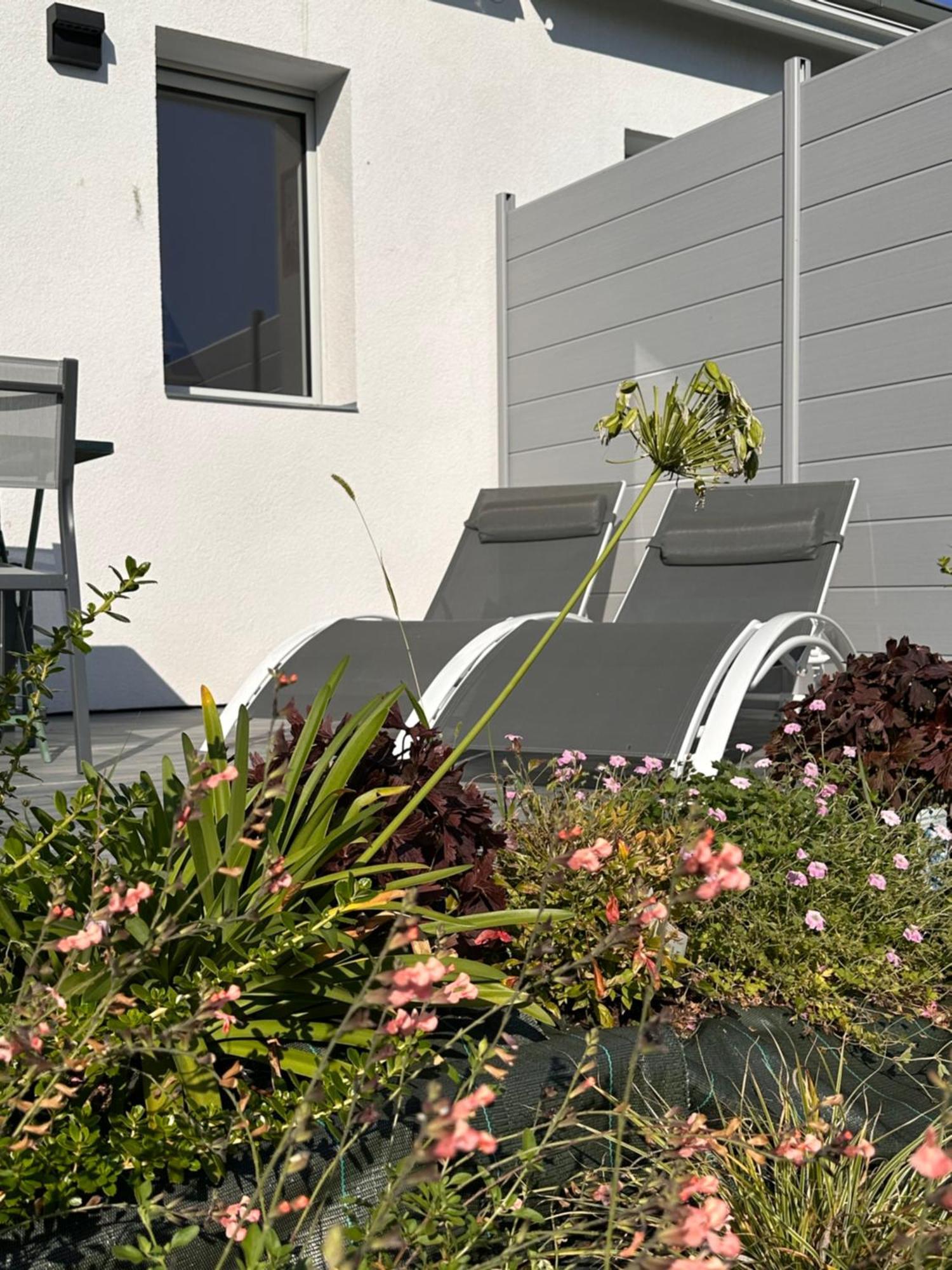 La Villa Perchee Calme, Sauna, Parking Prive サン・プリ エクステリア 写真