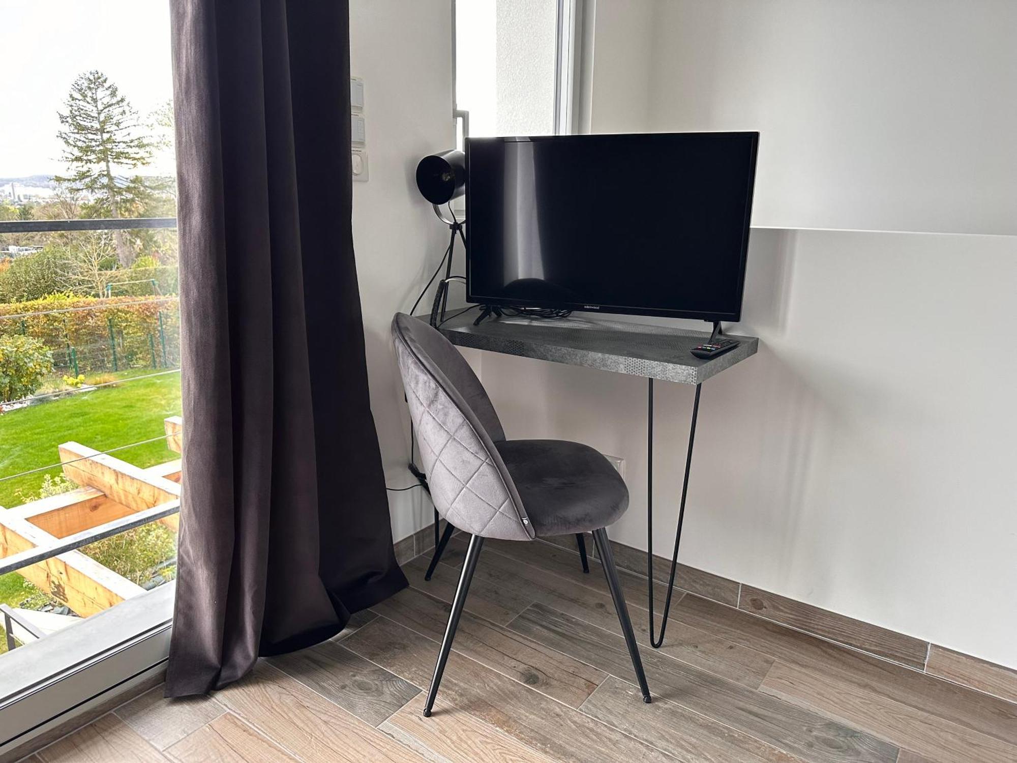 La Villa Perchee Calme, Sauna, Parking Prive サン・プリ エクステリア 写真